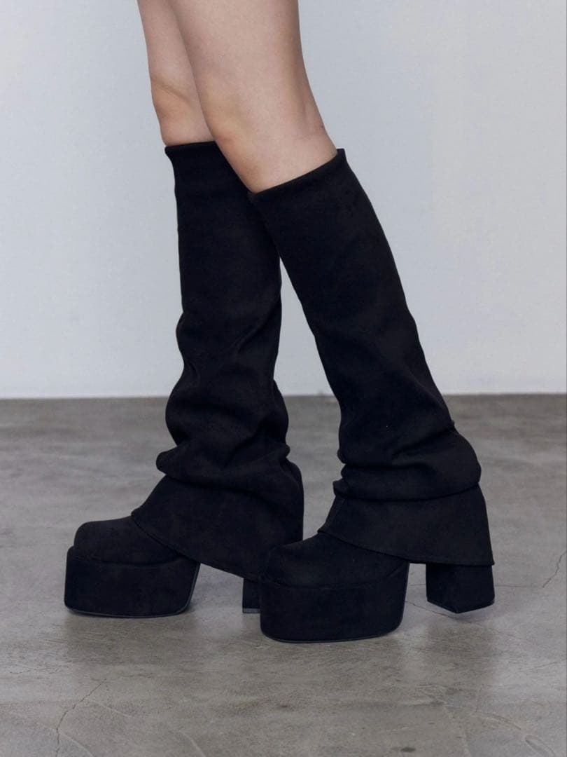 【新品】EMODA ルーズフレアカバーフィットブーツ