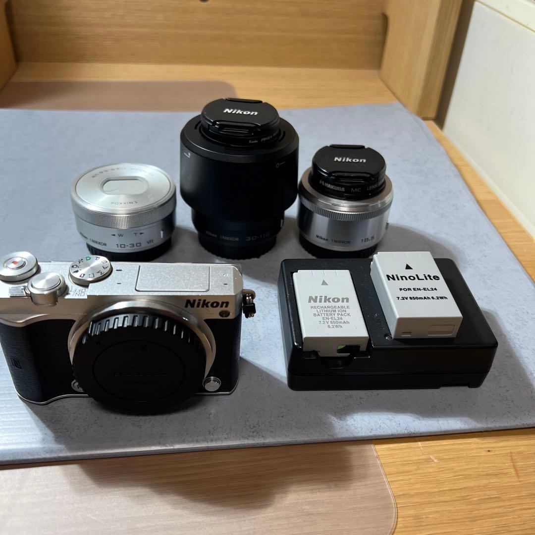 ローキンNikon1 ミラーレスカメラ ニコン j5 トリプルレンズセット
