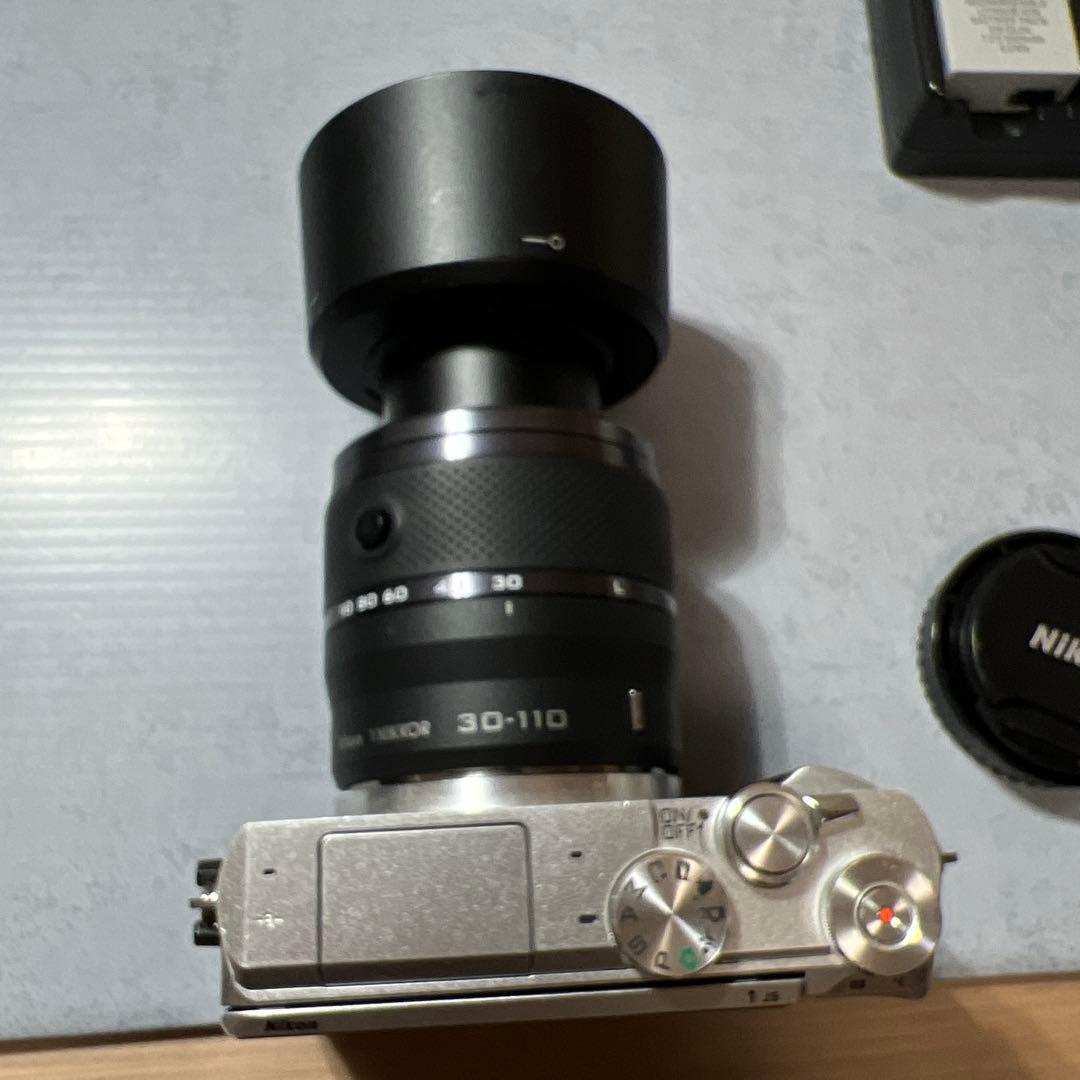 ローキンNikon1 ミラーレスカメラ ニコン j5 トリプルレンズセット
