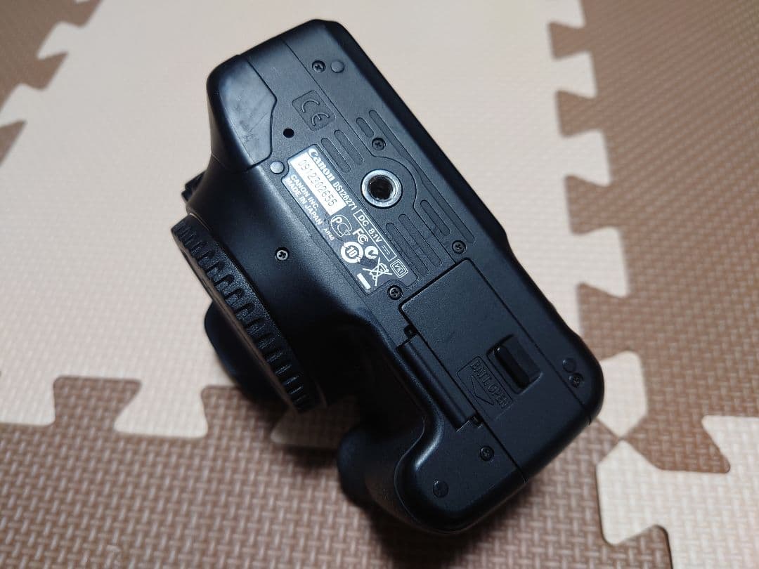 EOS KISS X4 ダブルズームキット 50mmf1.8単焦点レンズ