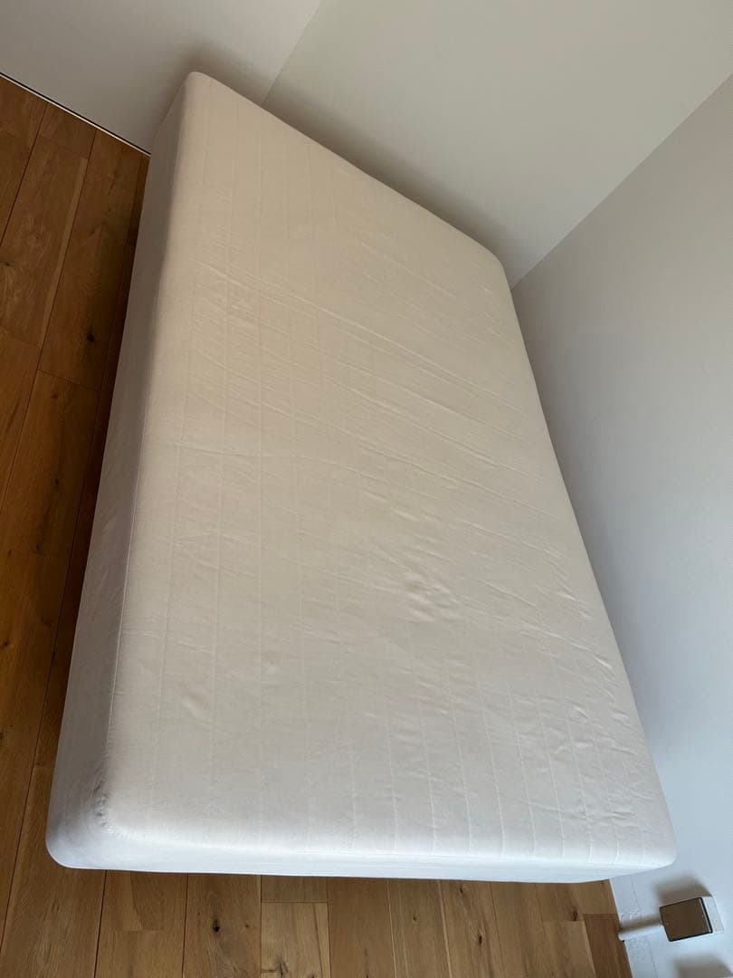 無印　セミダブルベッド