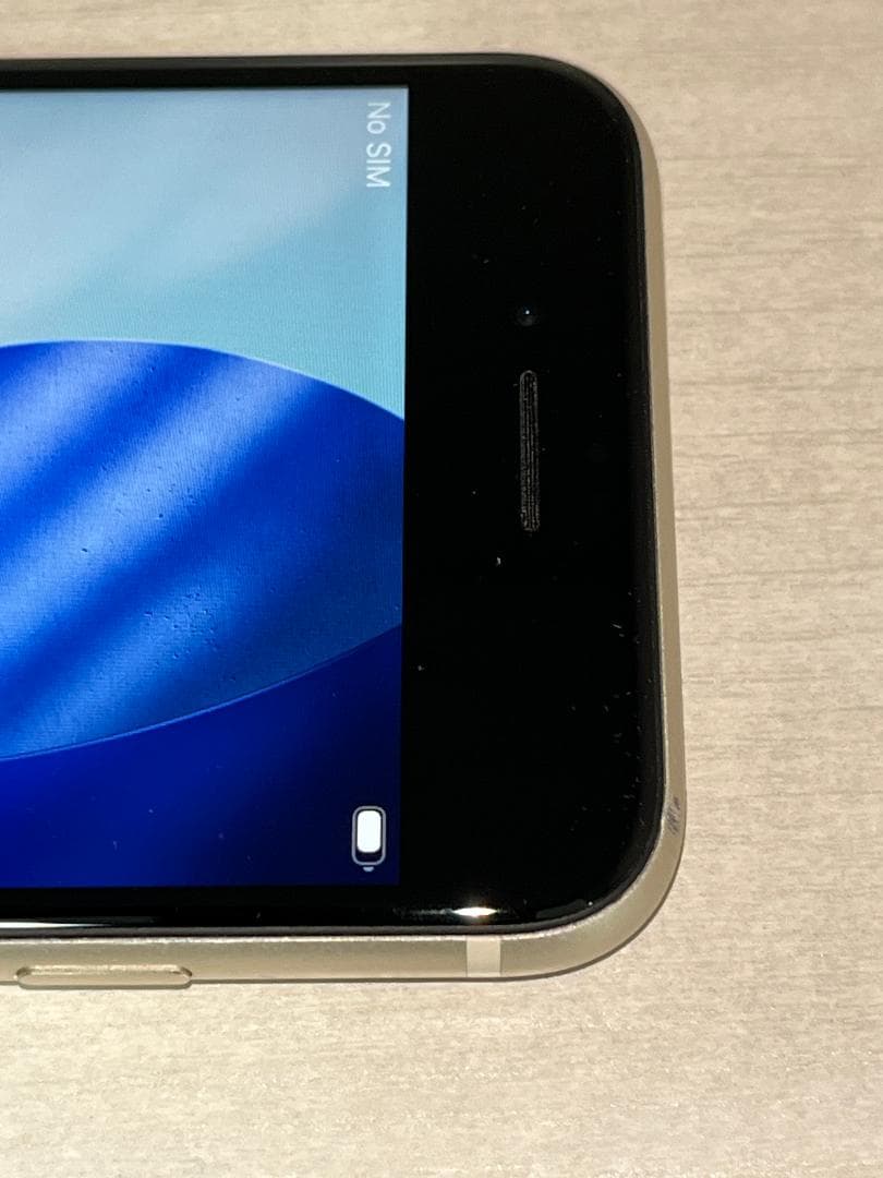 り*。様 Apple iPhone SE 第3世代 64GB