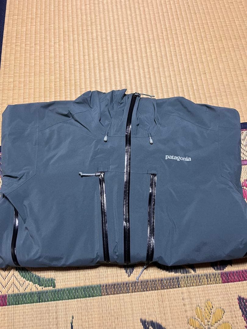 パタゴニアのパウスレイヤー上下セットMサイズ