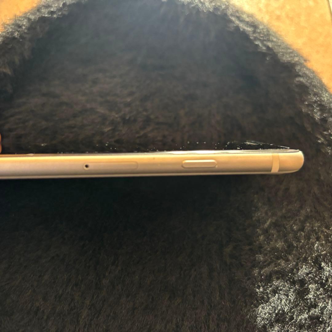 Apple iPhone SE 64GB ホワイト 本体