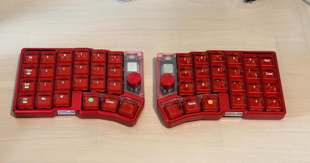 Cornix 赤 分割キーボード