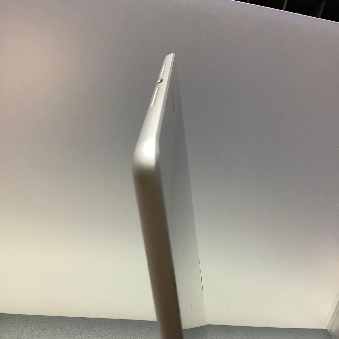 iPad 7世代32G wifi PSEバッテリー新品100%