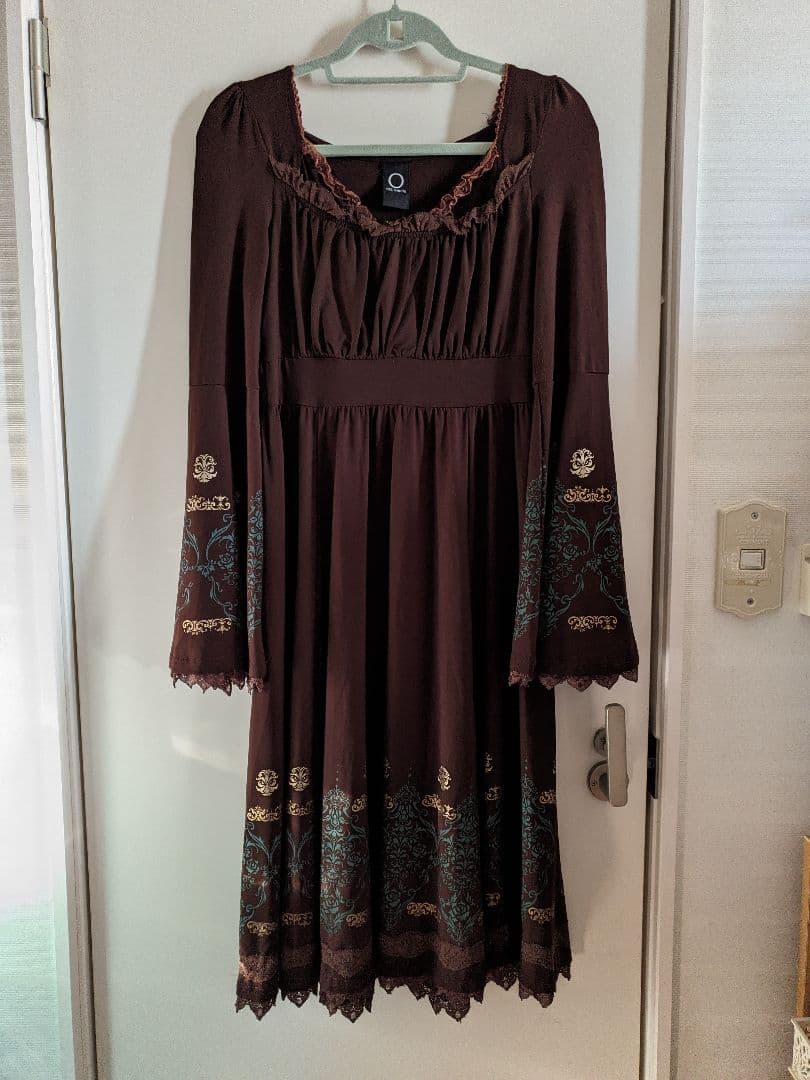 OZZ ONESTE オッズオネスト 茶色 フレア袖 ワンピース OZZ ON