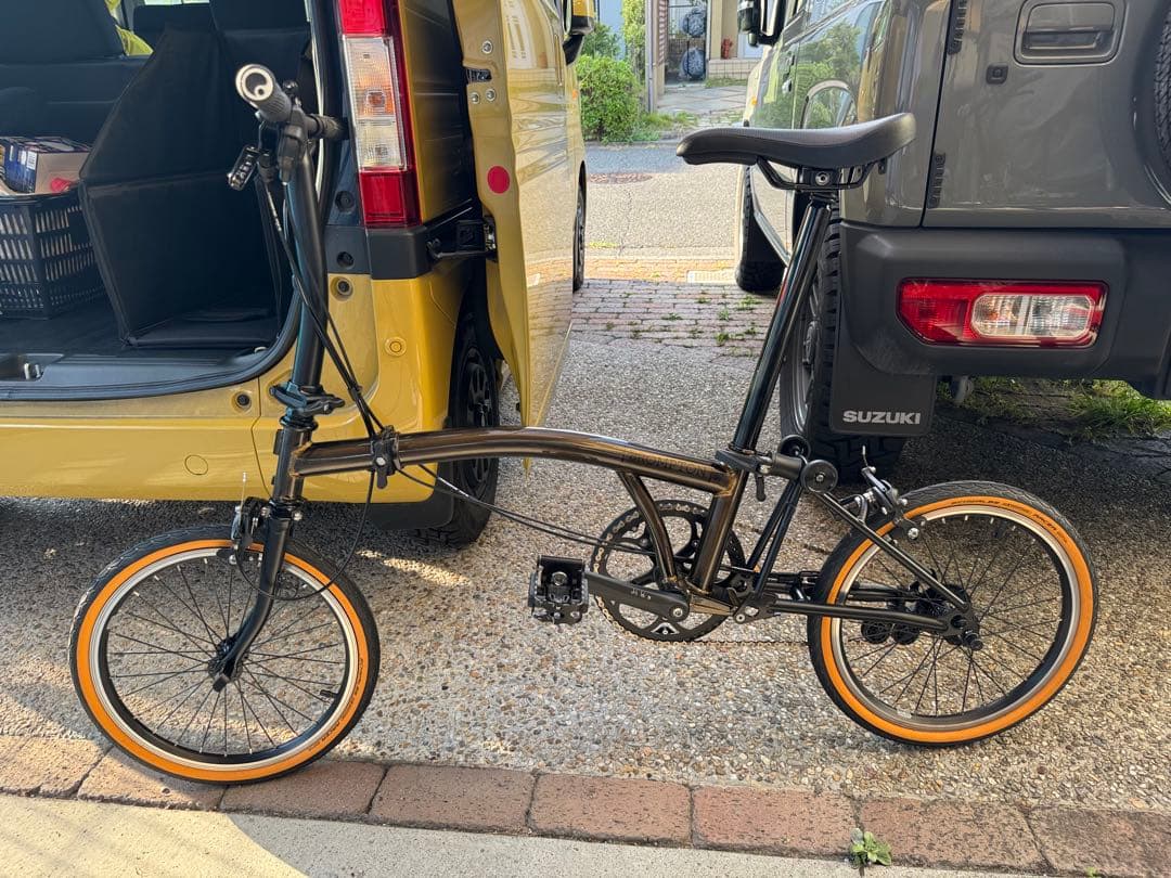 ブロンプトン　ブラックラッカー