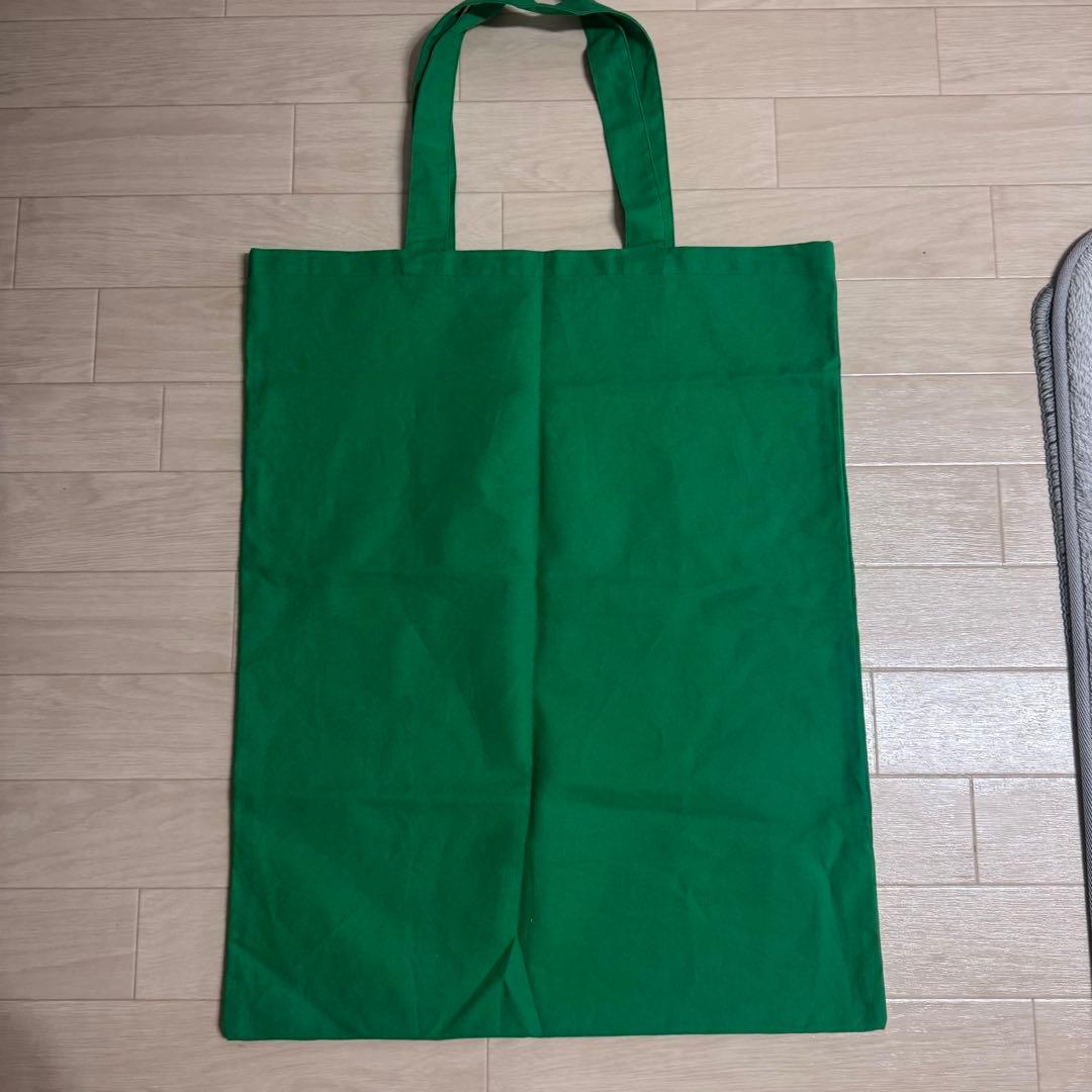 BOTTEGA VENETA ノベルティ グリーン トートバッグ ビッグサイズ