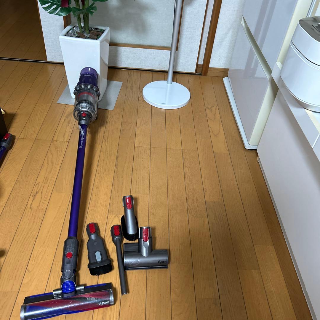 ダイソン　dyson デジタルスリム　SV18 掃除機