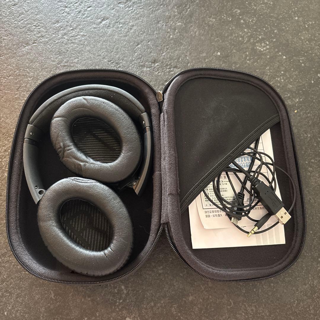 Bose ワイヤレスヘッドフォン ケース付き