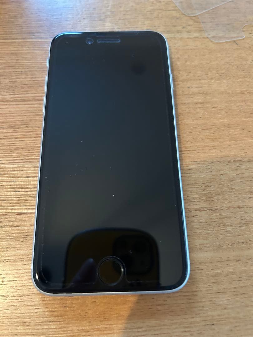 iPhone SE 第2世代　ホワイト 64GB SIMフリー