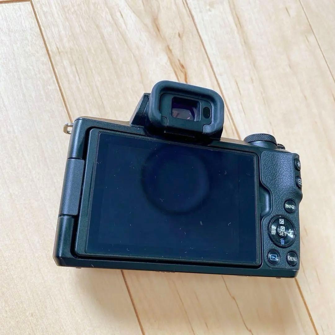 Canon EOS kiss M 【EF-M18-150 レンズキット】