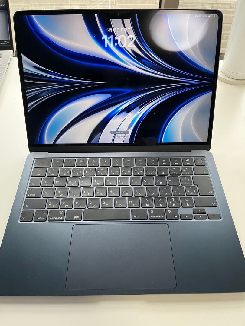 Apple MacBook M2 13.6インチ