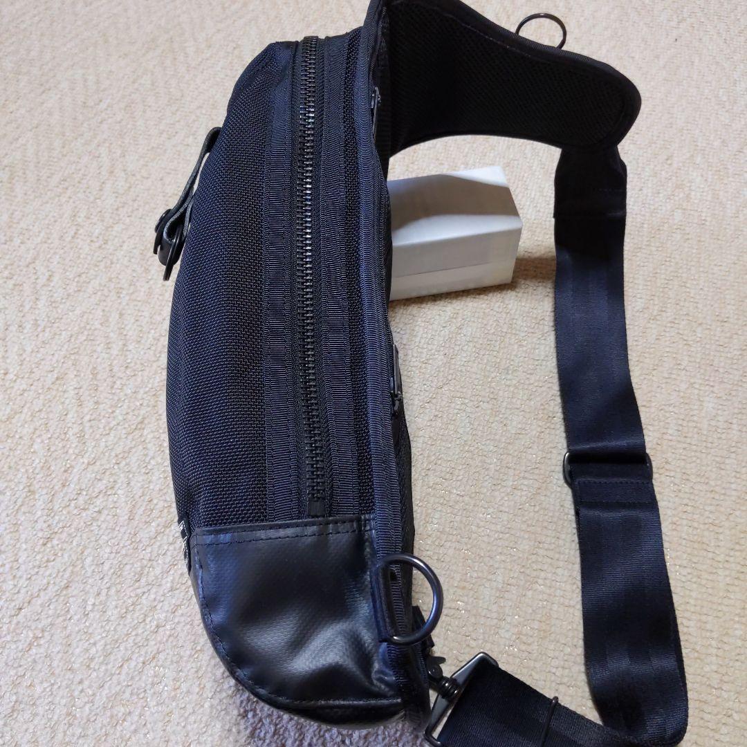 美品　PORTER　ポーター　ヒートスリング　ボディーバッグ　黒色