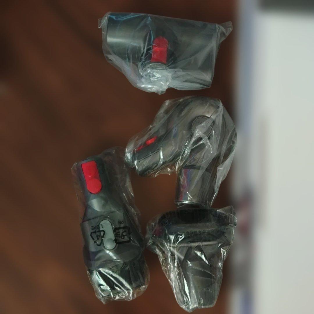 テ*。様 ダイソンV8掃除機