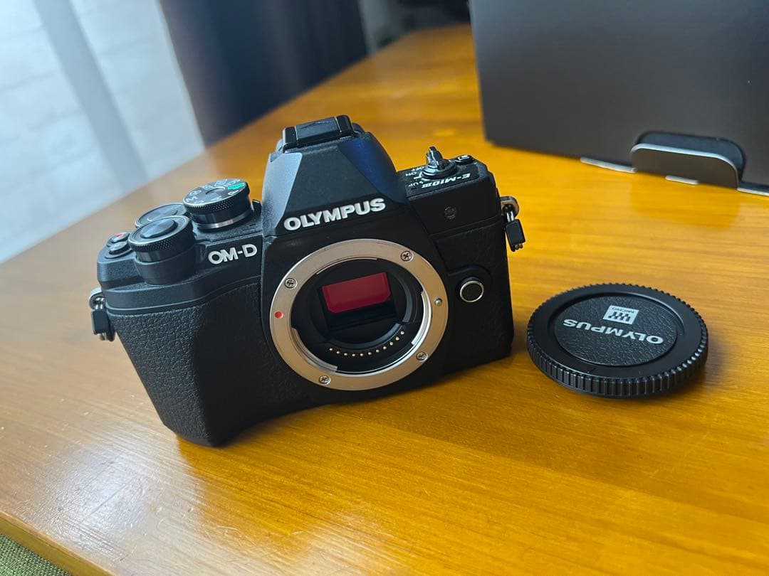 【期間限定価格】OM-D E-M10 Mark III ダブルズームキット