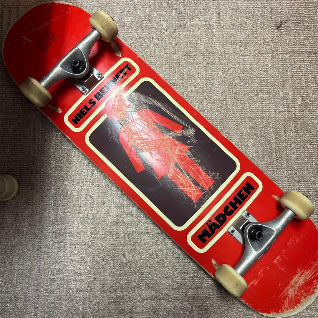 GIRL スケートボード　コンプリート　8.25インチ レンチ付属