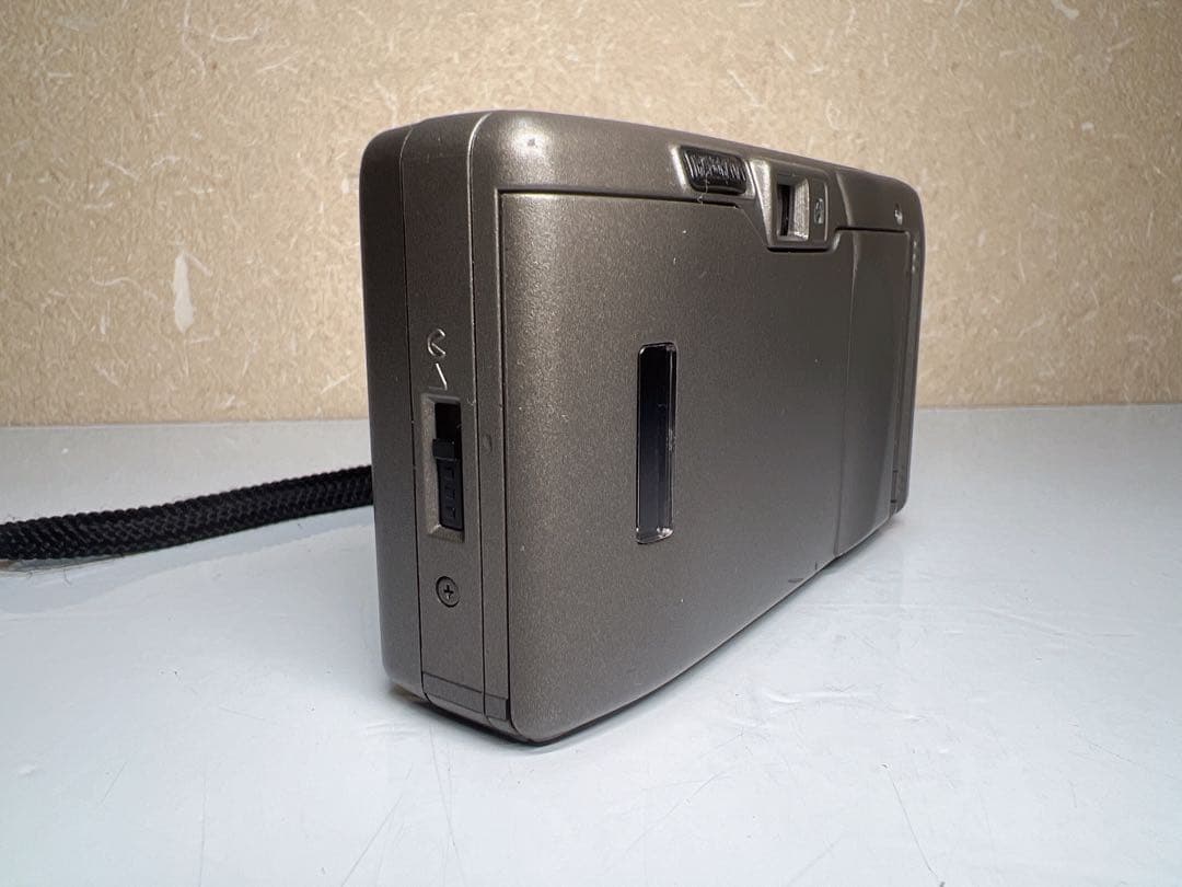 Nikon AF600 コンパクトフィルムカメラ