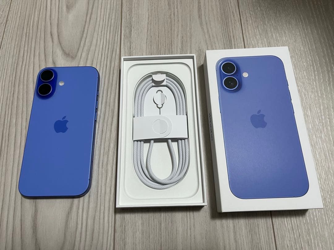 【ほぼ新品】Apple iPhone 16 ウルトラマリン128GB 本体