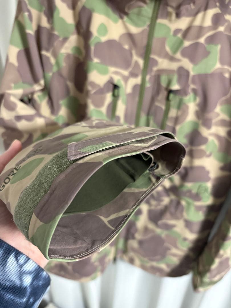 BURTON AK HOVER GORE-TEX PRO カモフラ M