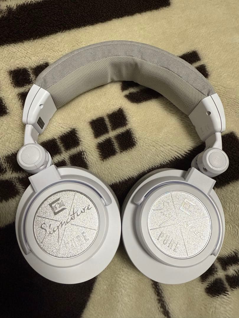 ヘッドホン Ultrasone Signature Pure White