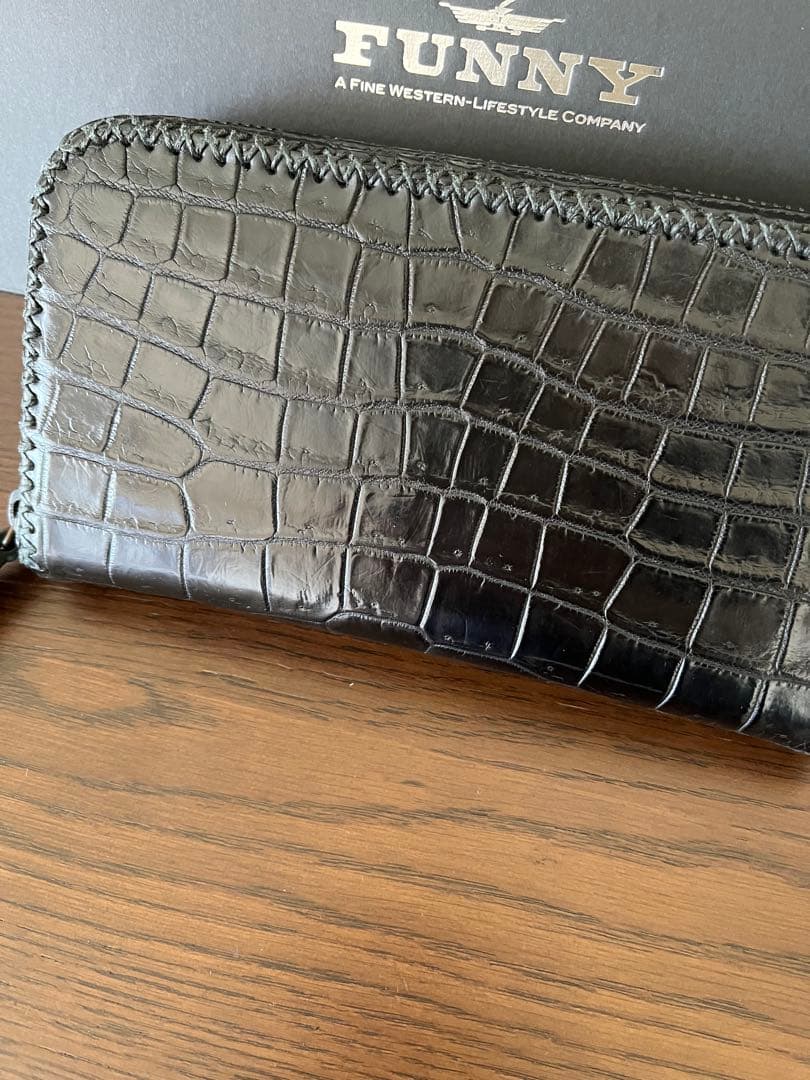 美品　FUNNY スタリオン　ポロサスクロコ長財布　黒　ラウンドファスナー