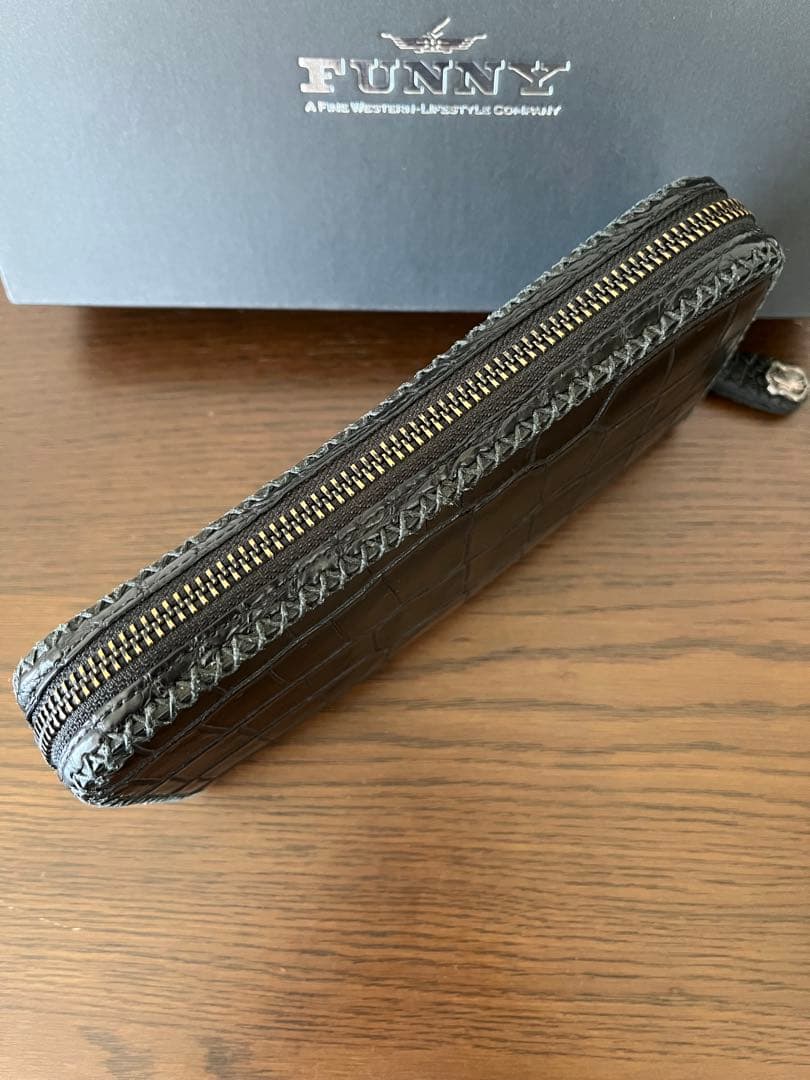 美品　FUNNY スタリオン　ポロサスクロコ長財布　黒　ラウンドファスナー