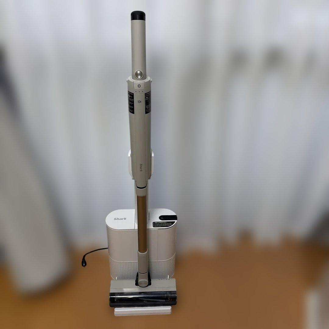 Sharkコードレススティッククリーナー LC150J T6管理番号1025 ￼