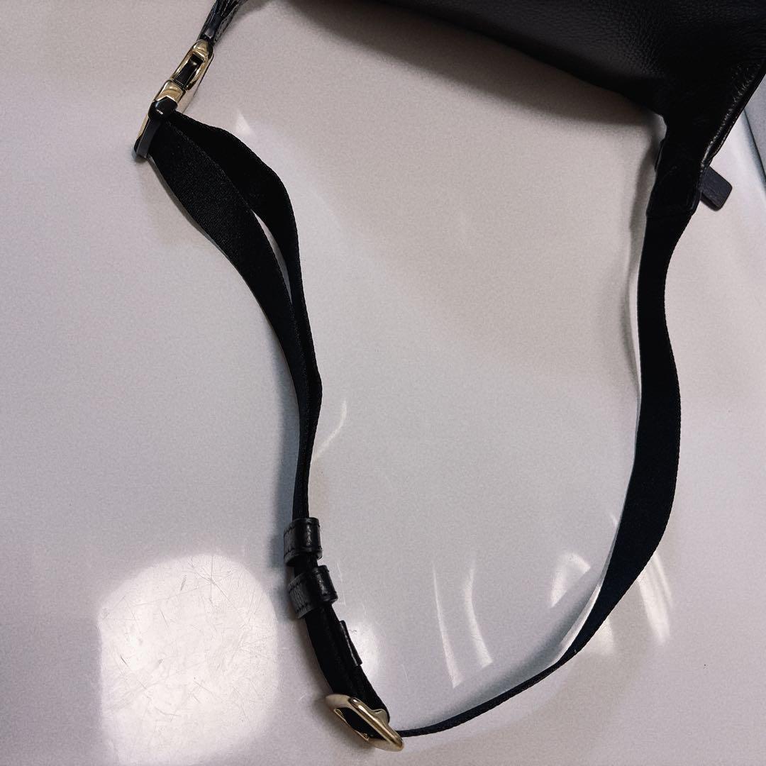 極美品　コーチ　ウエストポーチ　ボディバッグ　ネイビー　ペプルドレザー　6488