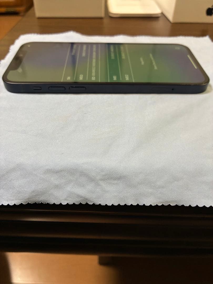 Apple iPhone 12 ブラック 64GB 本体　SIMロック解除