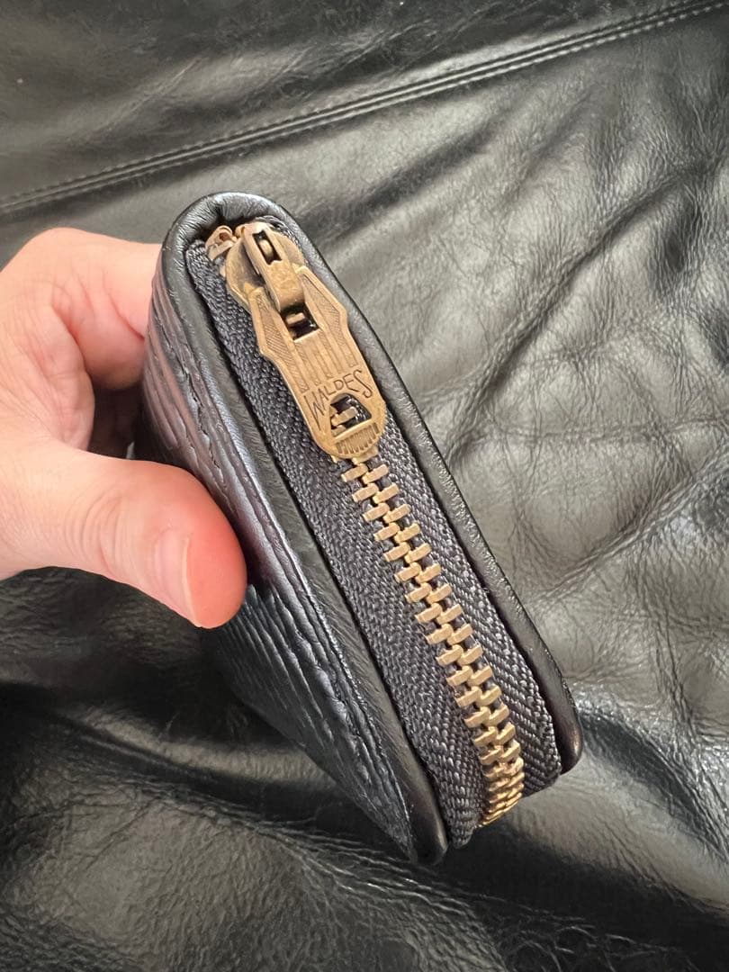 バックドロップレザー　長財布　ウォレット　ワイルドスワンズ　ウエストライド