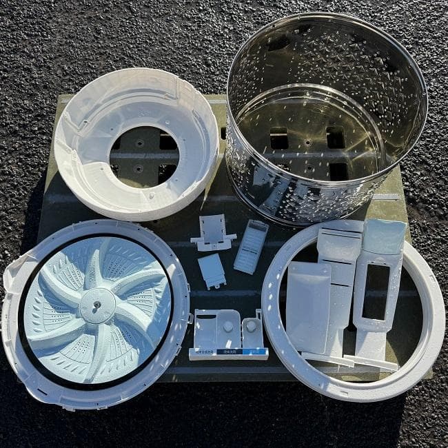 地域限定送料無料　美品【 TOSHIBA 】東芝 全自動洗濯機 AW-9DH2