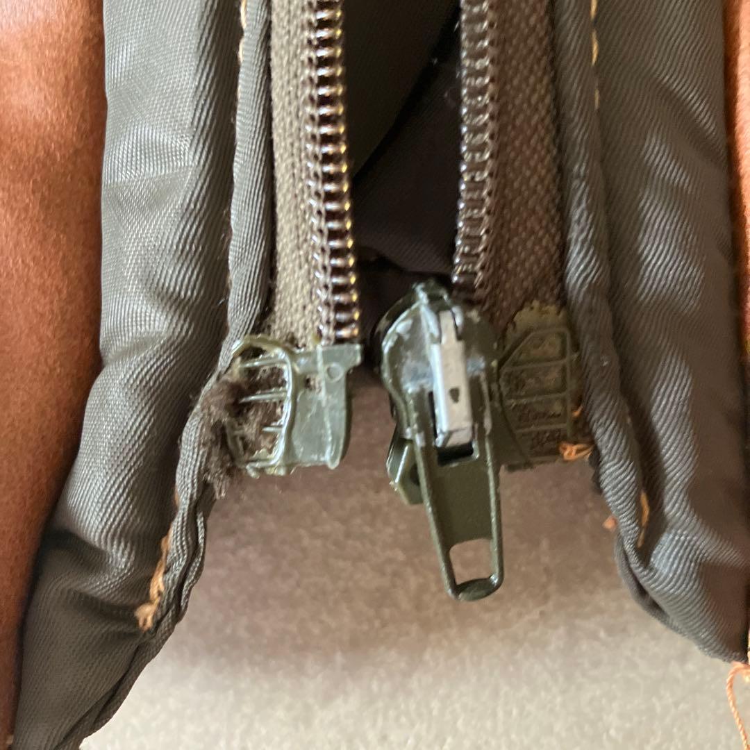 イタリア製　ダウンベスト　ヴィンテージ