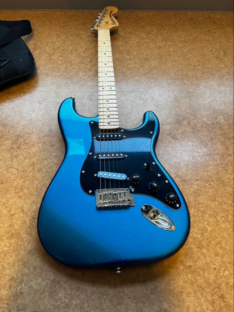 Squier Stratocaster エレキギター