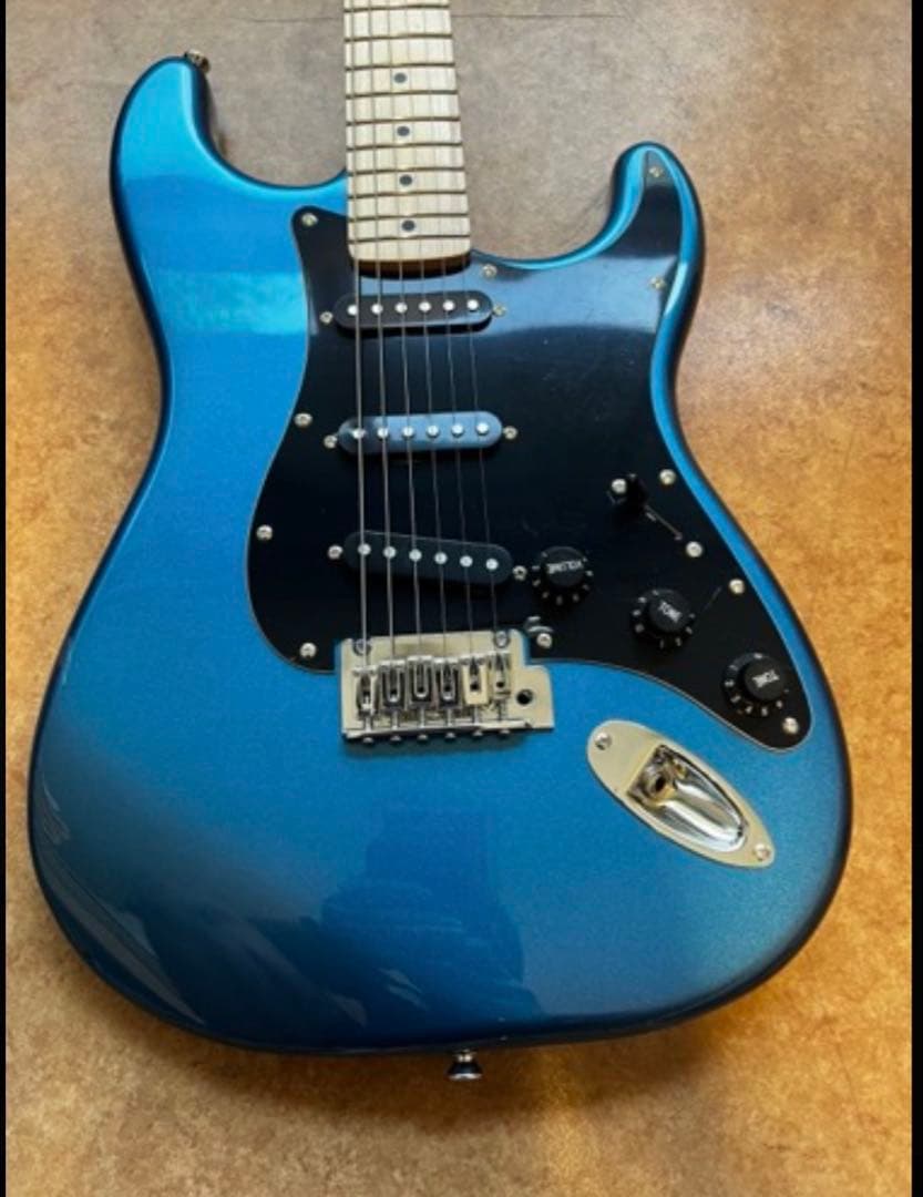 Squier Stratocaster エレキギター