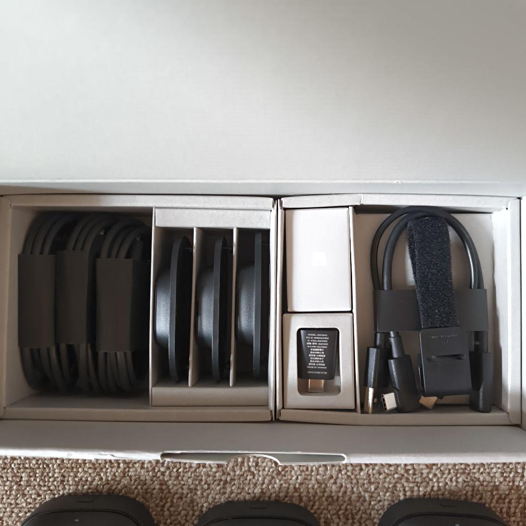 VIVE Ultimate tracker 3+1セット