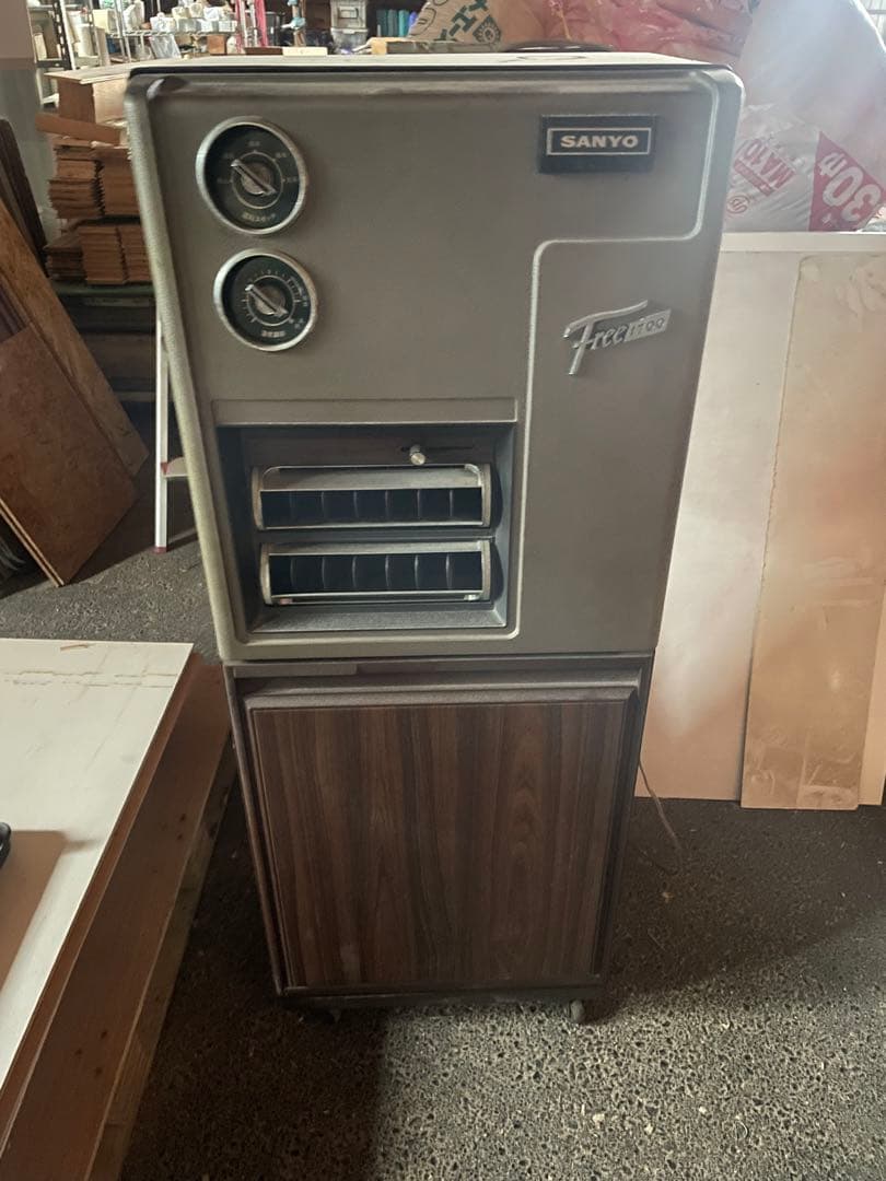 SANYOレトロエアコン