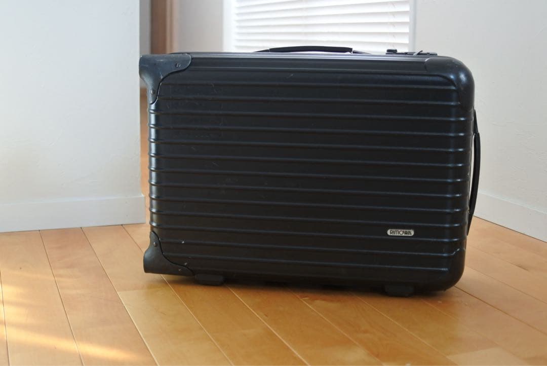 RIMOWA ブラック キャリーケース TSAロック リモワ