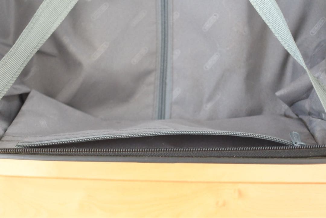 RIMOWA ブラック キャリーケース TSAロック リモワ