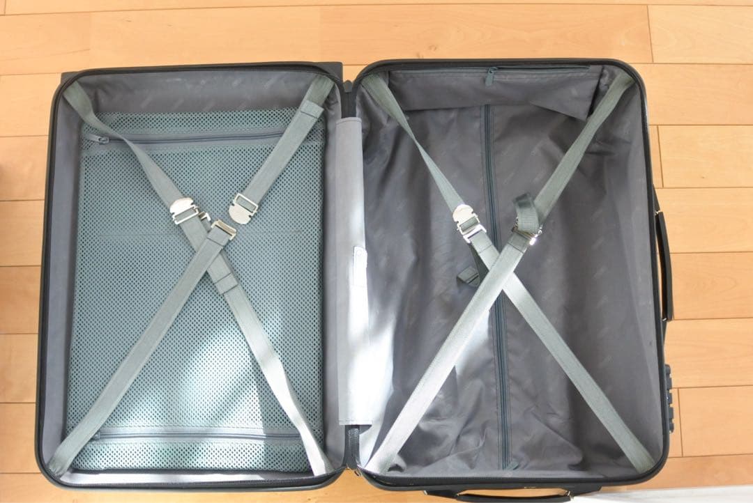 RIMOWA ブラック キャリーケース TSAロック リモワ