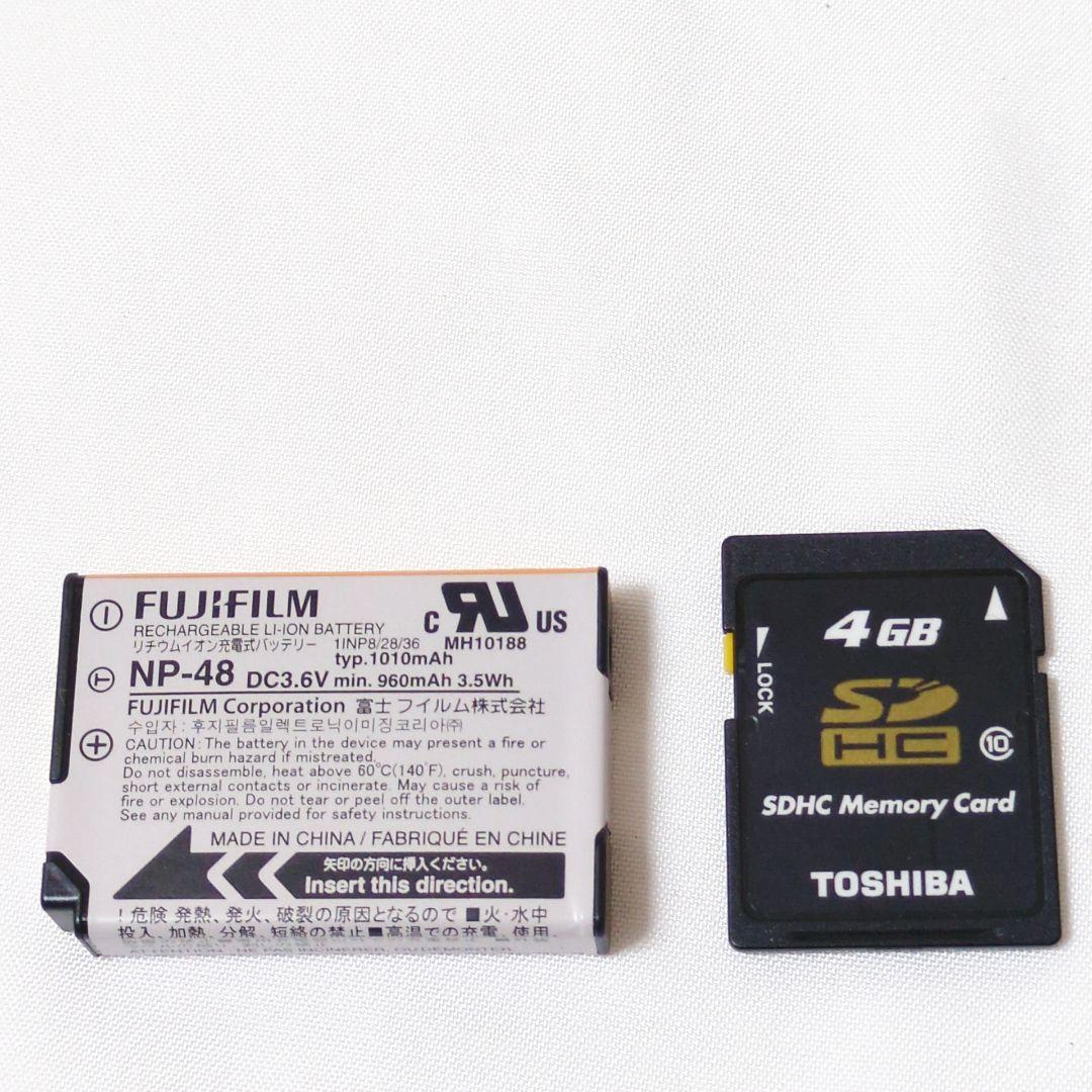 FUJIFILM XQ1 シルバー コンパクトデジタルカメラ