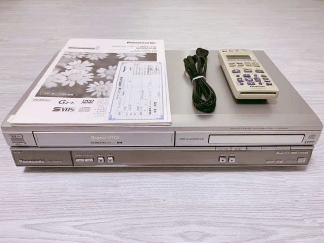 Panasonic NV-VP51S-S DVDプレーヤー一体型ビデオ✩値下げ