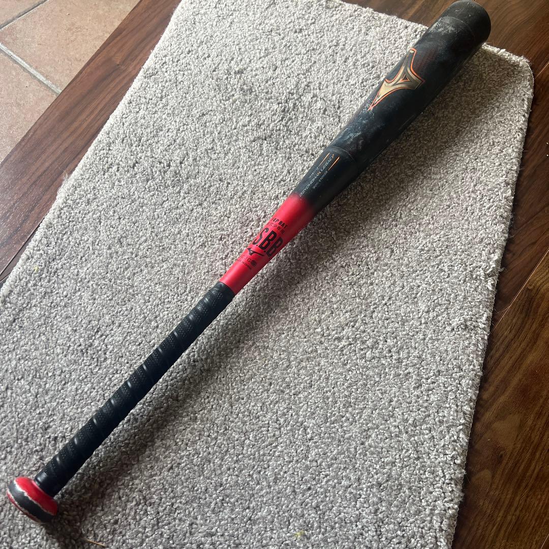 バット BEYOND MAX LEGACY 78cm