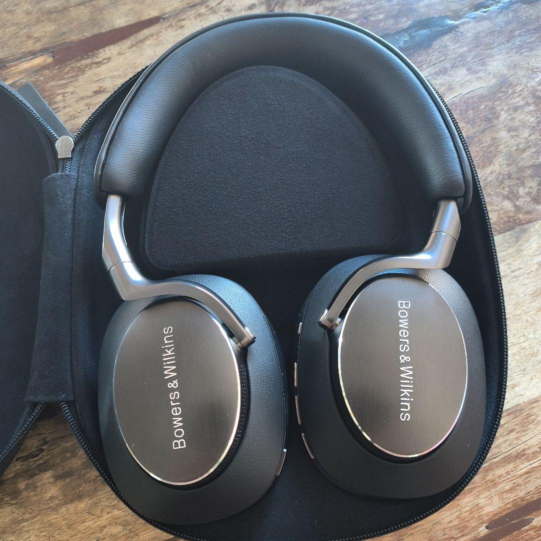 Bowers & Wilkins　px８