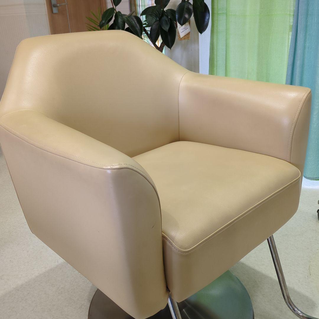 【中古美品】タカラベルモントスタイリングソファ セットイス モーブ ベージュ