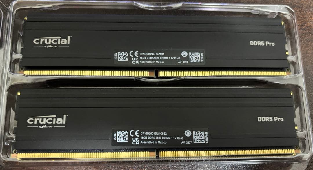 メモリー Crucial 16GBx2 DDR5 Pro 5600MHz