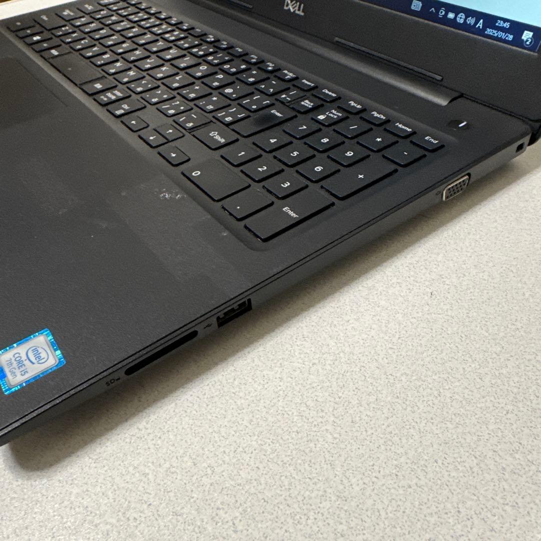 DELL Latitude 3590 15.6型ノートパソコン 2018年製