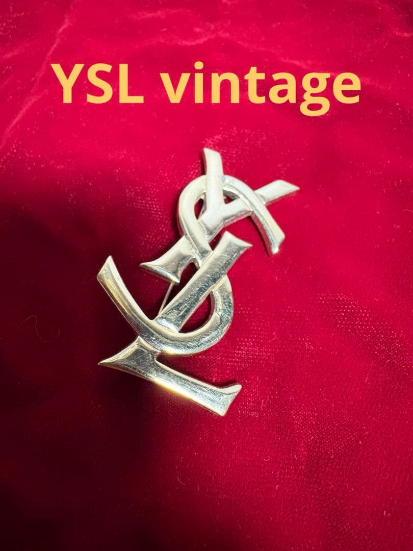 YSL イヴ・サンローラン ヴィンテージ ブローチ サンローラン ゴールド　ロゴ