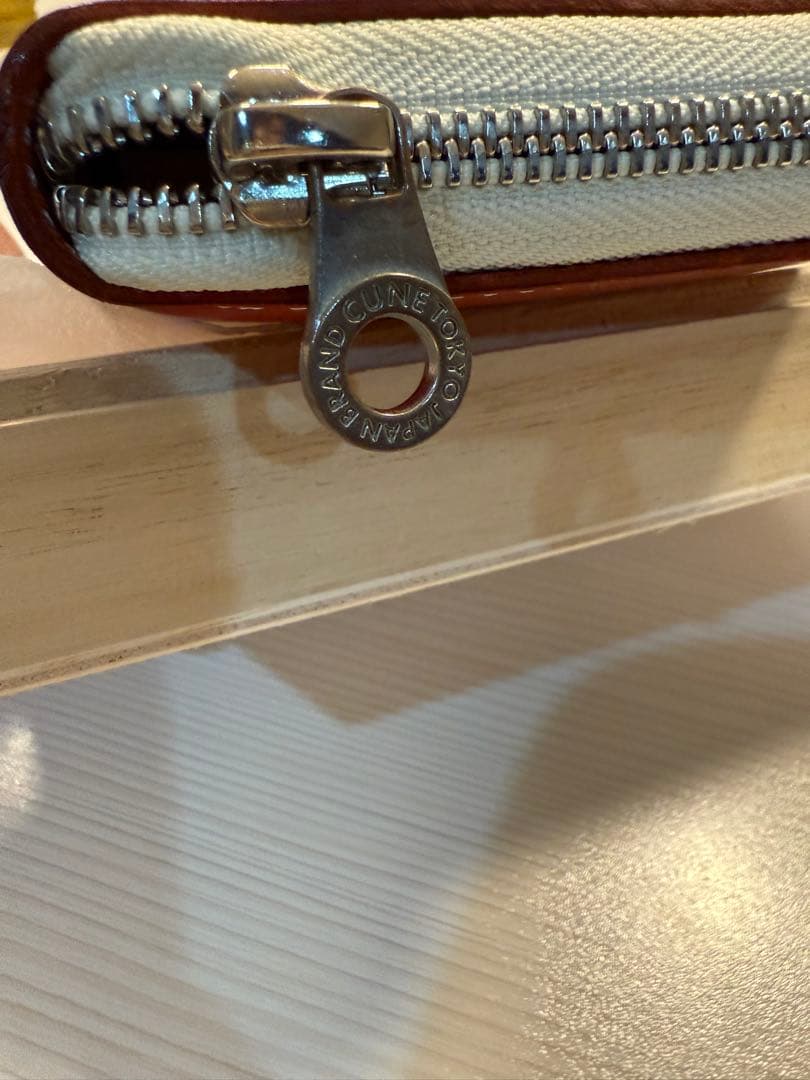 CUNE 長財布 牛革　木箱付き　ロングウォレット　財布　キューン